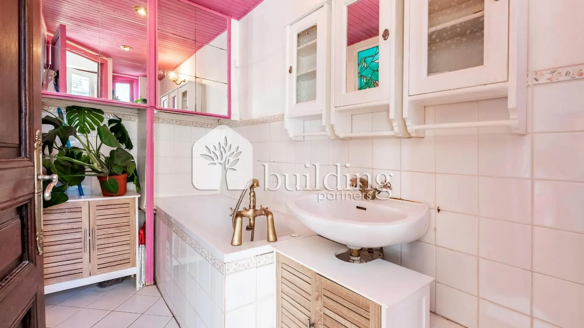 Habitación en casa particular Master And Kids Bdrs Separated From Rest Of The House París